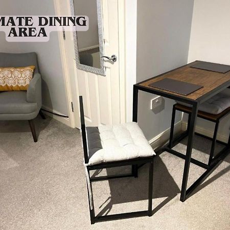 Cute And Cosy Studio In A Fantastic Location! Bishops Stortford Daire Bishop's Stortford Dış mekan fotoğraf
