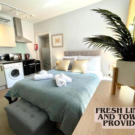 Cute And Cosy Studio In A Fantastic Location! Bishops Stortford Daire Bishop's Stortford Dış mekan fotoğraf